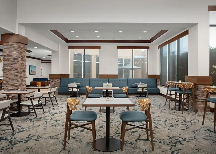 Hilton Garden Worth Medical Center Hotel 3*